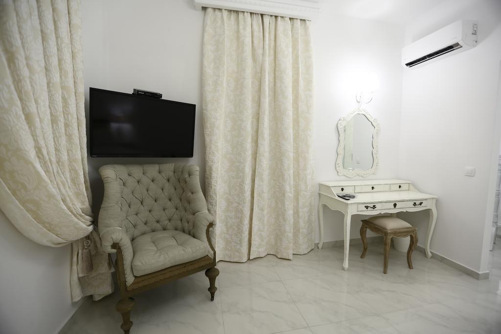 The White Suites 아다마스 객실 사진