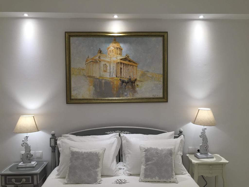 The White Suites 아다마스 객실 사진