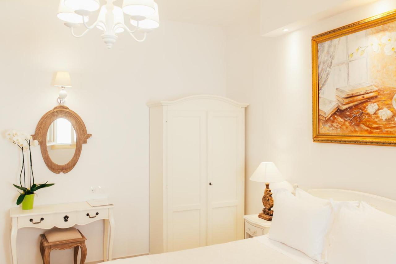 The White Suites 아다마스 외부 사진